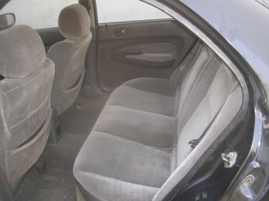 มาสด้า323ซีดาน ปี38 เกียร์ออโต้ ติดแก็ช แอร์เย็น ภาษีไม่ขาด ดิสเบรก4 ล้อ กระจกไฟฟ้า เช็ลทรันล็อก