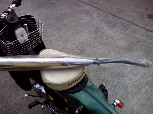 ขายท่อสภาพสวยใส่ wave100 ลดราคาเเล้วคับ(ด่วนๆ)