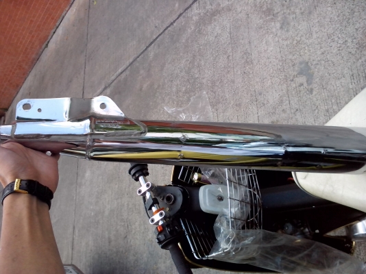 ขายท่อสภาพสวยใส่ wave100 ลดราคาเเล้วคับ(ด่วนๆ)