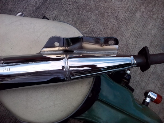 ขายท่อสภาพสวยใส่ wave100 ลดราคาเเล้วคับ(ด่วนๆ)