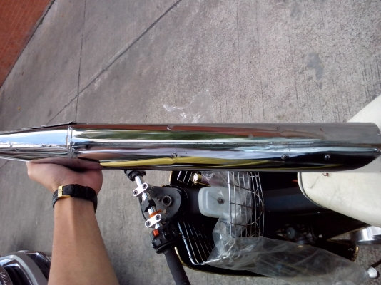 ขายท่อสภาพสวยใส่ wave100 ลดราคาเเล้วคับ(ด่วนๆ)