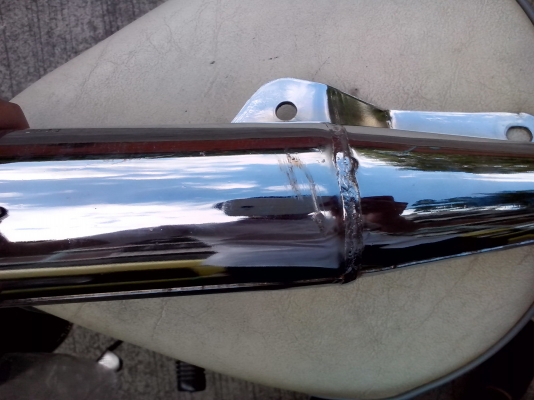 ขายท่อสภาพสวยใส่ wave100 ลดราคาเเล้วคับ(ด่วนๆ)