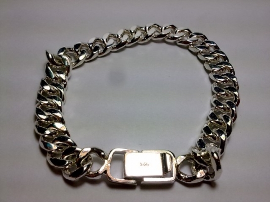 ((((((ขายเลสข้อมือเงิน+แหวนกลเงิน))))) ((((((ขายเลสข้อมือเงิน+แหวนกลเงิน)))))