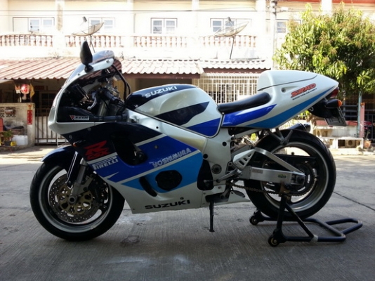 ขาย SUZUKI SRAD 750 CC ทะเบียนแท้ ขาย SUZUKI SRAD 750 CC ทะเบียนแท้