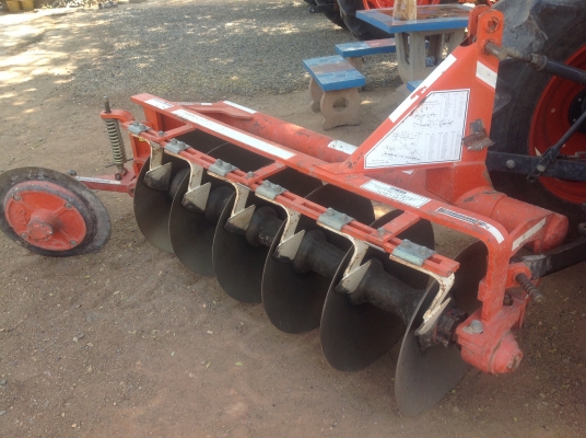 ปัญญาแทรคเตอร์มาแล้ว...นางฟ้า ครับ รถไร่แท้ๆ ไม่เคยลงน้ำ คูโบต้า L4508 DI  พร้อมใบมีดคานล่างFD183F ผาน6x24 CMT ทำงาน 970 ชม. จัดส่ง ต. วังหามแห อ.ขานุฯ จ.กำแพงเพชร