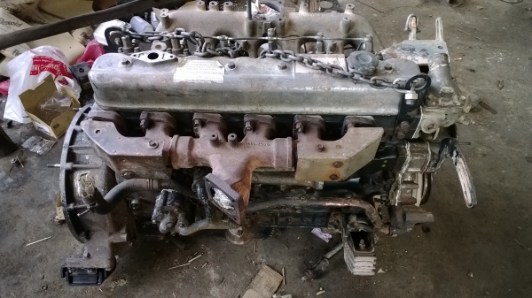 6ล้อดั้มNISSAN UD 180แรง เดิมบาง เครื่องเดิมยกลงฟิตใหม่อย่างดี...