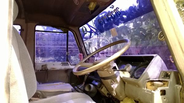 6ล้อดั้มNISSAN UD 180แรง เดิมบาง เครื่องเดิมยกลงฟิตใหม่อย่างดี...