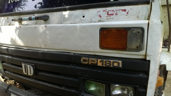 6ล้อดั้มNISSAN UD 180แรง เดิมบาง เครื่องเดิมยกลงฟิตใหม่อย่างดี...