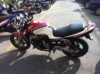 ขายCB400 Tec 1 ทะเบียน กรุงเทพ ภาษีไม่ขาดต่อ ชุดโอนครบ