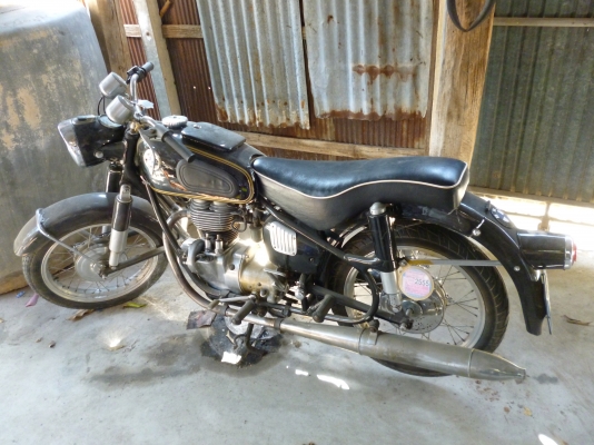 มอเตอร์มอเตอร์ไซค์คลาสสิค BMW R 26 มอเตอร์มอเตอร์ไซค์คลาสสิค BMW R 26