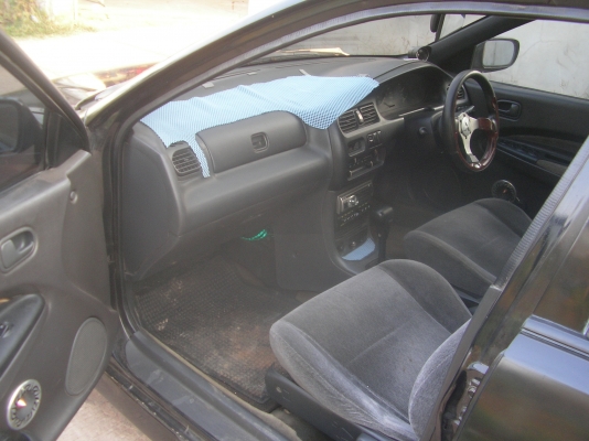 มาสด้า323ซีด้าน ปี38 เกียร์ออโต้ ติดแก็ช แอร์เย็น ภาษีไม่ขาด ดิสเบรก4 ล้อ กระจกไฟฟ้า เช็ลทรันล็อก