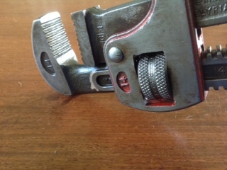 ขายประแจขันท่อ Vintage 14"