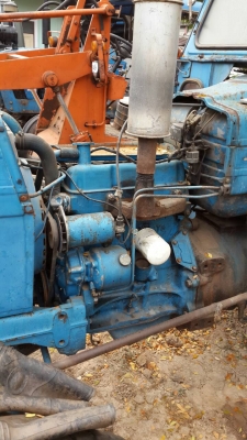 ฟอร์ด3000 เก่านอกยังไม่เคยใช้งานเลย ฟอร์ด3000 เก่านอกยังไม่เคยใช้งานเลย