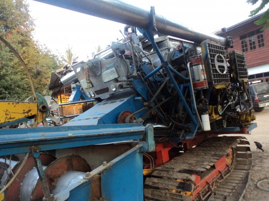 รถเกี่ยวข้าวบางไทร