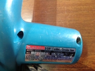 ขายเครื่องตัดกระเบื้องไร้สาย Makita 3 3/8"