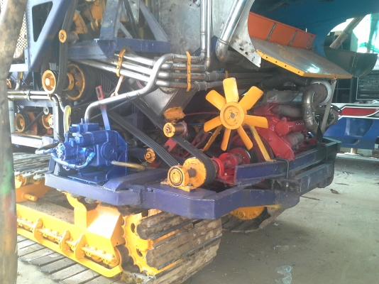 เสร็จแล้วครับพร้อมส่ง ขายปานเจริญ เดิน 12 HTเครื่อง มิตซู+turbo (235 แรง) โซ่ D3 ข้   โรลเลอร์ D3 12 ลูก หน้าเกี่ยว 3 เมตร อุ้มเลด 2.5 ตัน