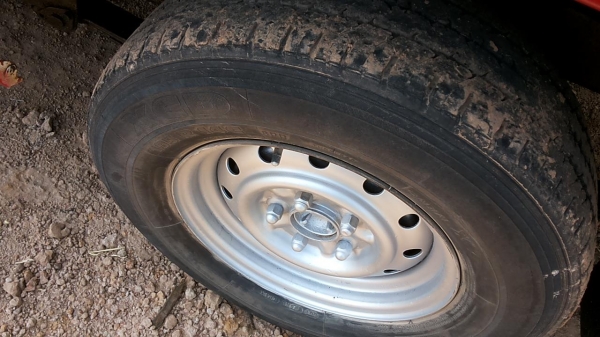 **85,000 บ.ต่อรอง**ขายไมตี้ตอนเดียว ปี35/92 วางเครื่องฮีโร่ (ลงเล่ม) เครื่องดีแน่น ช่วงล่างดีแน่น รถเคลียร์สีแล้ว ภายในเก๋งดี คอนโซลดี พ.ธรรมดา ยางดี4เส้น พร้อมใช้งาน ทะเบียนเต็ม เอกสารครบ ราคาต่อรองได้เด้อ พี่น้องครับ