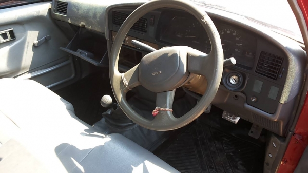 **85,000 บ.ต่อรอง**ขายไมตี้ตอนเดียว ปี35/92 วางเครื่องฮีโร่ (ลงเล่ม) เครื่องดีแน่น ช่วงล่างดีแน่น รถเคลียร์สีแล้ว ภายในเก๋งดี คอนโซลดี พ.ธรรมดา ยางดี4เส้น พร้อมใช้งาน ทะเบียนเต็ม เอกสารครบ ราคาต่อรองได้เด้อ พี่น้องครับ