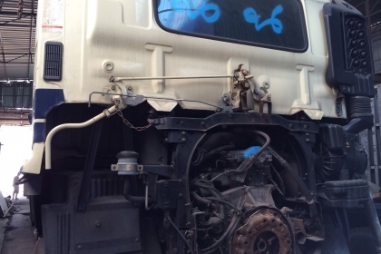 ขายหัวHino Mega นำเข้าจากญี่ปุ่นพร้อมเครื่อง Jo8c ตัดมาพร้อมคัซซี