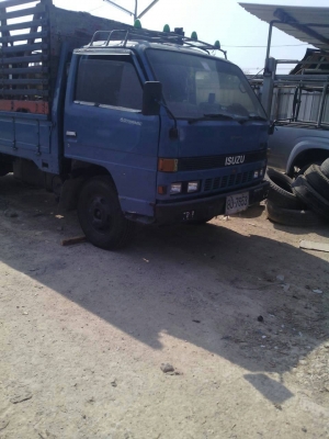 ***ขายแล้วครับขอบคุณ Truck2hand ขาย6ล้อ5ม.ISUZU KS32 วางหัวNPR เครื่อง4BD1 110 ฝาขาว (ใบคุม)เครื่องแน่นดี แห้ง เกียร์ยาว ช่วงล่างเดิมๆ คัสซีดี มีตำหนิหลังซ้ายปะมา(ตามรูป) กระบะ115 คอกไม้พื้นไม้สภาพดี หัวเก๋งดีคอนโซลดี ยางดี6เส้น เก็บนิดหน่อยสวยเลย ทะเบียน ***ขายแล้วครับขอบคุณ Truck2hand ขาย6ล้อ5ม.ISUZU KS32 วางหัวNPR เครื่อง4BD1 110 ฝาขาว (ใบคุม)เครื่องแน่นดี แห้ง เกียร์ยาว ช่วงล่างเดิมๆ คัสซีดี มีตำหนิหลังซ้ายปะมา(ตามรูป) กระบะ115 คอกไม้พื้นไม้สภาพดี หัวเก๋งดีคอนโซลดี ยางดี6เส้น เก็บนิดหน่อยสวยเลย ทะเบียน