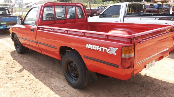 ***ขายแล้วครับขอบคุณ Truck2hand ขายไมตี้ตอนเดียวสวยๆ TOYOTA ไมตี้เอ็กซ์ ปี39/96 เครื่องเดิมเกียร์เดิม แน่นดี ไม่เยิ้ม ช่วงล่างดีคัสซีดีไม่ปะไม่ดาม กระบะสวย หัวเก๋งดีภายในดีคอนโซลดี พ.ธรรมดา รถเคลียร์สีแล้ว ยางดี4เส้น พร้อมใช้ พร้อมลุยงาน เอกสารครบ ราคาต่อ