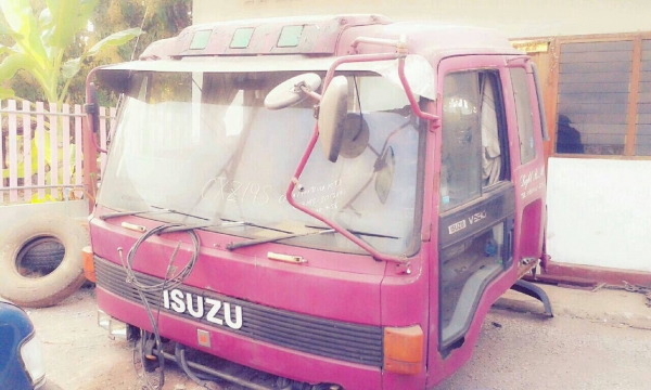 ขายครับหัวISUZU. สามปัด หัวนอกครับอุปกรณ์ครบชายล่าผุนิดๆขายที่99000ใครมองหารุ่นนี้ไม่ผิดหวัง