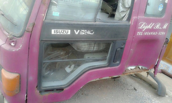 ขายครับหัวISUZU. สามปัด หัวนอกครับอุปกรณ์ครบชายล่าผุนิดๆขายที่99000ใครมองหารุ่นนี้ไม่ผิดหวัง