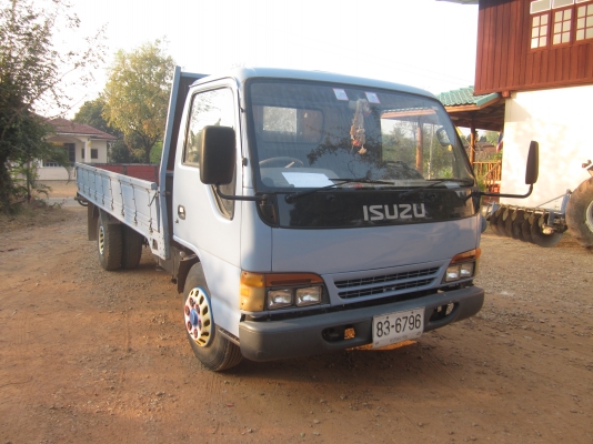 ขาย อีชูชุ NPR 120 แรงม้า