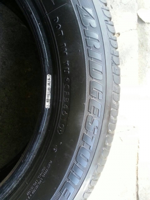 ขายยาง BRIDGESTONE TURANZA ER370 175-65-15 ปลายปี10 ดอกสวยๆ ชุดละ 1,900 บาท