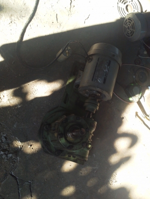 (มีVDOทดสอบให้ดู)มอเตอร์พร้อมต่อกับเกียร์ทดของ ญี่ปุ่น ขนาด 1/2 แรงม้าทดรอบแล้วหมุนที่ 90 รอบต่อนาที