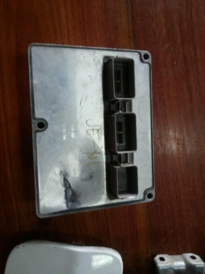 ขายอะไหล่หลายรายการ ครับเครื่องยนต์ ช่วงล่าง เบรค คลัทช์ เพื่อนๆ พี่ๆ อยากได้รายการใดสอบ ถามมาก่อนได้ครับ ราคากันเองครับ เศรษฐกิจแบบนี้ต้องขยายการขายหน่อย รายได้ไม่พอรายจ่าย ช่วยๆสนับสนุนกันหน่อย ครับ