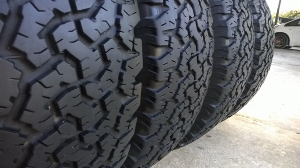 ยาง BF All 265-75-16 ปี10 สวยมากมาย