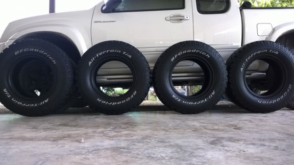 ยาง BF All 265-75-16 ปี10 สวยมากมาย