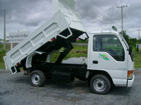 ISUZU NKR 58E หัวการ์ตูน ดั๊ม 4 ล้อไม่ติดเวลา เครื่อง 110 แรง