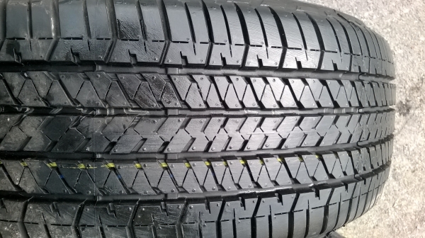 ล้อFORDขอบ18พร้อมยางป้ายแดงปี13ชุดละ37500