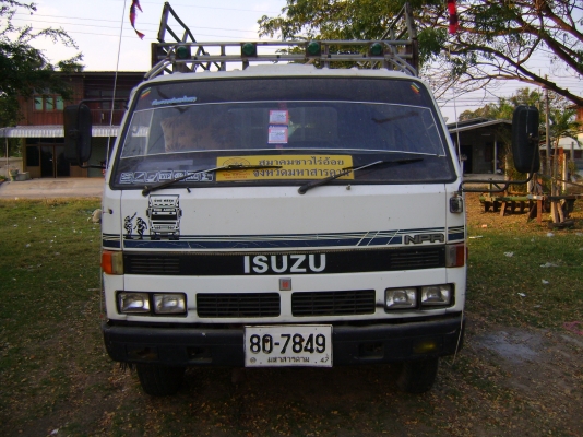 ขายรถ 6 ล้อ  ช่วงยาว ISUZU 115 แรง รายละเอียดด้านใน