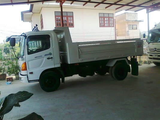 รถหกล้อ HINO รถปี 52 เครื่องยนต์ 175 แรงม้า จัดไฟแน๊นซ์ได้ 800,000 บาท.