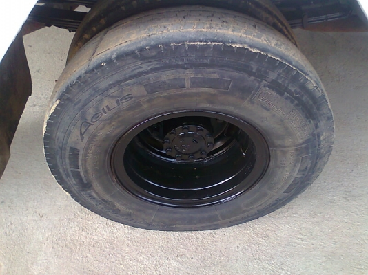 รถหกล้อ HINO รถปี 52 เครื่องยนต์ 175 แรงม้า จัดไฟแน๊นซ์ได้ 800,000 บาท.