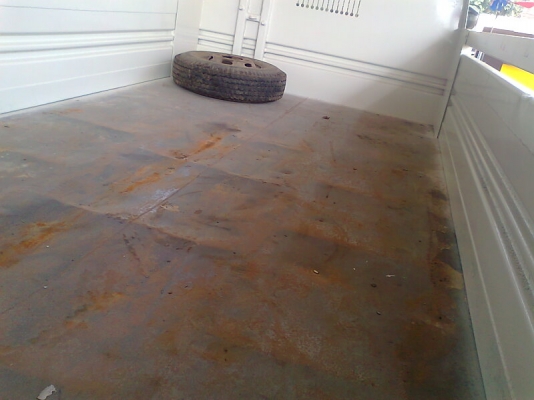 รถหกล้อ HINO รถปี 52 เครื่องยนต์ 175 แรงม้า จัดไฟแน๊นซ์ได้ 800,000 บาท.