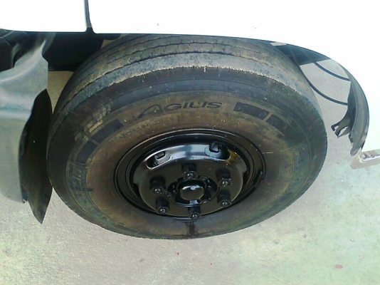 รถหกล้อ HINO รถปี 52 เครื่องยนต์ 175 แรงม้า จัดไฟแน๊นซ์ได้ 800,000 บาท.