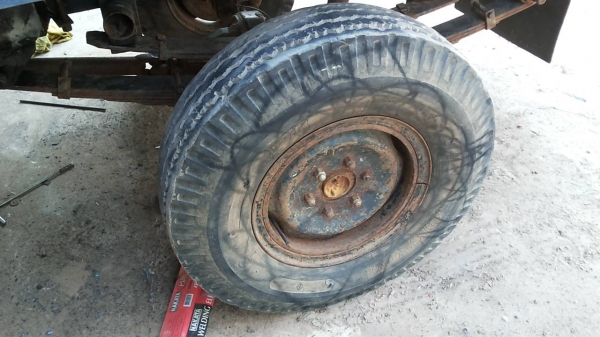 ***ขายแล้วครับขอบคุณ Truck2hand ขายแต๋น 4ล้อคอกสูง เครื่องKUBOTA ET11แรง ช่วงล่างบัดดี้ คัสซีหน้า4 เครื่องแน่นดี ติดง่าย กระบะพื้นไม้คอกไม้สูงสวยๆ ยางดี4เส้น ราคานี้พร้อมทำสี เล่มทะเบียนครบ ราคาต่อรองได้เด้อ พี่น้องครับ