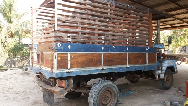 ***ขายแล้วครับขอบคุณ Truck2hand ขายแต๋น 4ล้อคอกสูง เครื่องKUBOTA ET11แรง ช่วงล่างบัดดี้ คัสซีหน้า4 เครื่องแน่นดี ติดง่าย กระบะพื้นไม้คอกไม้สูงสวยๆ ยางดี4เส้น ราคานี้พร้อมทำสี เล่มทะเบียนครบ ราคาต่อรองได้เด้อ พี่น้องครับ