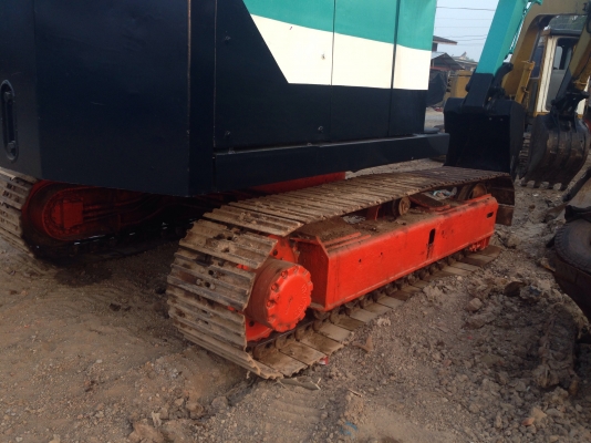 ขายKOMATSU PC 120-2 สภาพสวย พร้อมใช้งาน เครื่องดี ช่วงล่างดี ใบแทรกเต็ม ราคาต่อรองได้