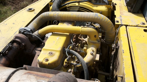 **870,000 บ.ต่อรอง**ขาย แบคโฮ KOBELCO Mark3 sk120 ไฟฟ้าเต็ม เครื่องเดิมปั้มเดิม แน่นดี แรง ช่วงล่างดี แทรกดีโรลเลอร์ดี โซ่ดี เอวแน่นทำงานดีไม่โหลด แอร์เย็น สีสันพอใช้ รถทำงานปกติ เอกสารเล่มทะเบียน พร้อมใช้ พร้อมลุยงาน ราคาต่อรองได้เด้อ พี่น้องครับ