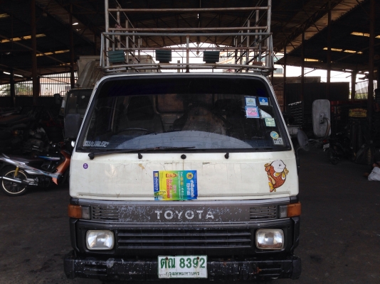ขาย 4 ล้อ โตโยต้า ไม่ติดเวลา เครื่อง L 200 2500 ซีดี