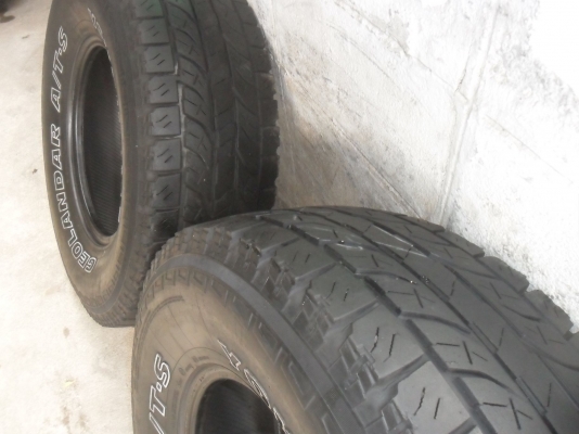 ยาง YOKOHAMA 31*10.5R15 ปี09 สวยๆ 1 คู่ ราคา 3800 บาท