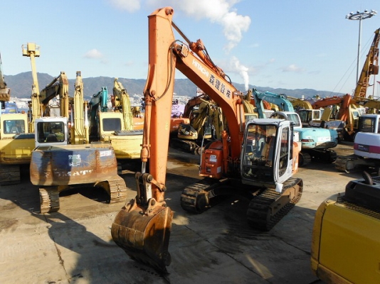 ขายด่วน Hitachi EX135USR  นำเข้าเองจากญี่ปุ่น  อาร์มพิเศษ  ใช้งานมาน้อย  4000 กว่าชม. สภาพสวยจริงๆๆ