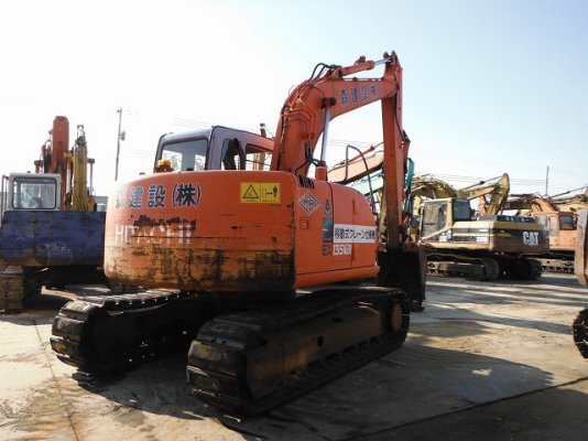 ขายด่วน Hitachi EX135USR  นำเข้าเองจากญี่ปุ่น  อาร์มพิเศษ  ใช้งานมาน้อย  4000 กว่าชม. สภาพสวยจริงๆๆ