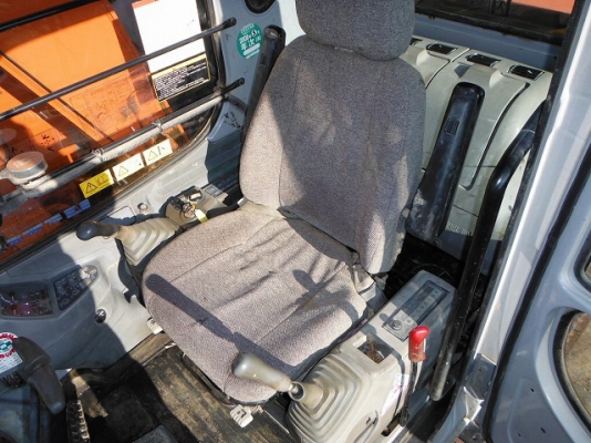 ขายด่วน Hitachi ZX135 US  มีลายหัวเจาะนำเข้าจากญี่ปุ่นโดยตรงยังไม่ผ่านการใช้งานในไทย สภาพสวยมาก จริงๆๆจ้า