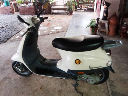 **Vespa 50 Automatic-scooter**